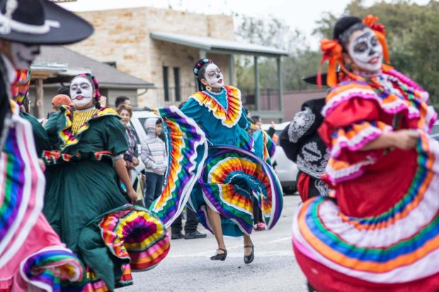 Dia de los Muertos Festival celebrates tenth year